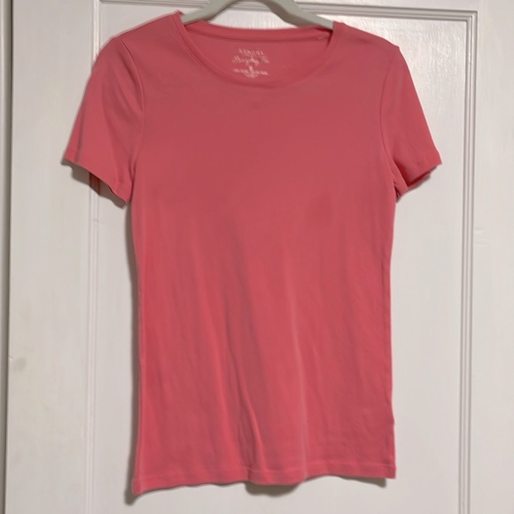 Women’s M pink tee - Picture 1 of 3